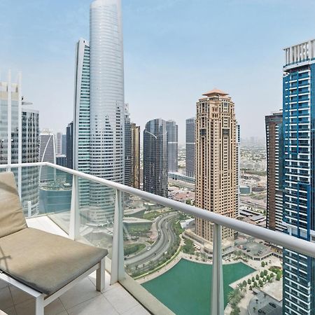 Modern & Spacious 2-Bed Condo With Panoramic Lake Views, Dual Balconies, Steps From Dubai Jlt Metro By "La Buena Vida Holiday Homes" Luaran gambar