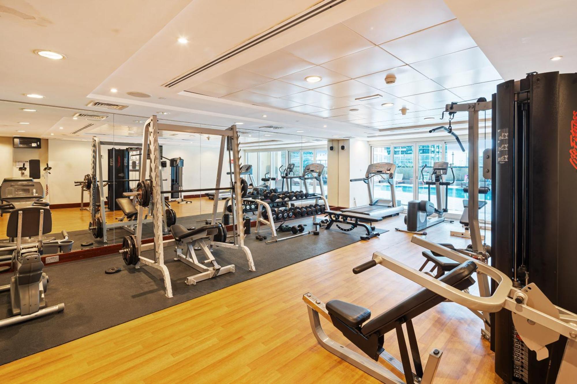 Modern & Spacious 2-Bed Condo With Panoramic Lake Views, Dual Balconies, Steps From Dubai Jlt Metro By "La Buena Vida Holiday Homes" Luaran gambar