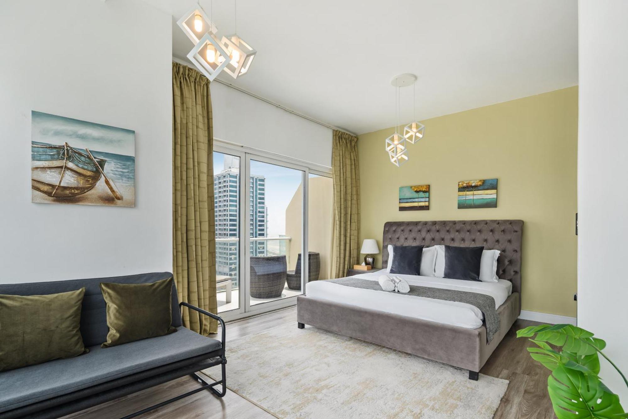 Modern & Spacious 2-Bed Condo With Panoramic Lake Views, Dual Balconies, Steps From Dubai Jlt Metro By "La Buena Vida Holiday Homes" Luaran gambar